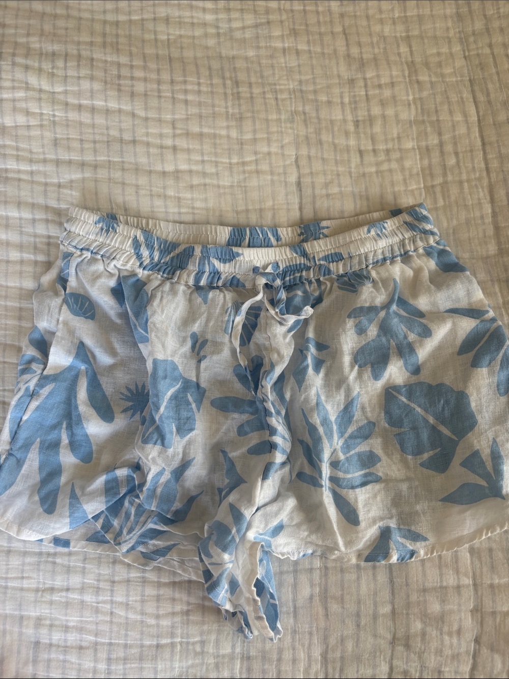 l*space White Shorts with Light Blue Floral Print